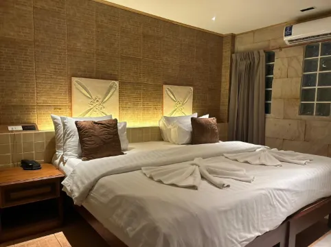 Party Room-1 Bed Karaoke