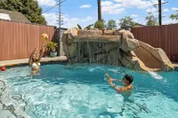 Golden Paradise POOL SPA FUN - Pools
