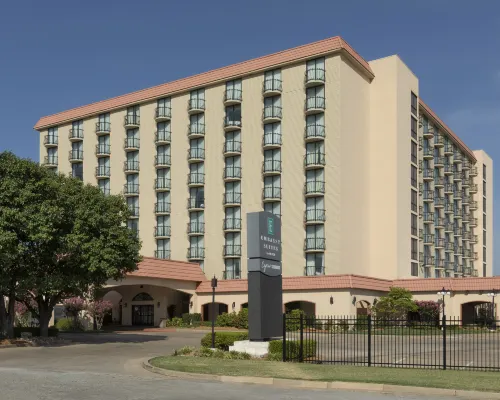 Embassy Suites by Hilton Tulsa I-44 Hôtels à : Tulsa