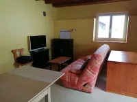 Apartment in quiet house surrounded by meadows. Hotels in Cleurie