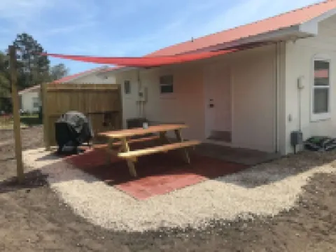 The Oyster Bed- Riverwalk Cottages Unit 204 B Hotels in Carrabelle