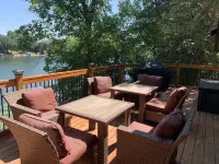 Cozy Winter Getaway-The Tree House-Sleeps 10