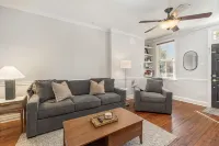 Walk to Hospital and Downtown - 20 min to Hershey - Free Parking - Quiet Street