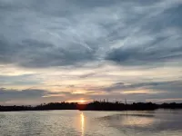 Escape to Your Cozy Waterfront 2-Bedroom Cottage, Kayaks & Canoes Included!