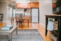 GrueneGusthaus#3| Private Condo+ Golf Cart Rentals