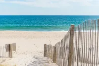 Newly Renovated Quonnie Beach House -  QEBA Beach Pass & Pond Access