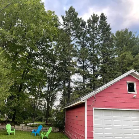 Lovely 4 Br, Hillside Hideaway, Sled Access/ATV