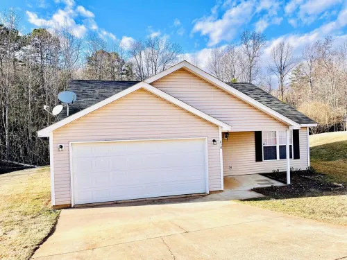 Cozy Stays King Size Bed Full Kitchen Work