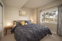 Perfect Mountain Family Getaway with Hot Tub & Fire Pit - Ski, Bike, Fish, Golf!
