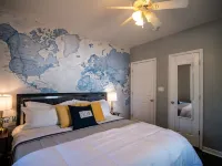 The Landing is a Cheerful 3 bedroom 2 bath home! アチソンのホテル