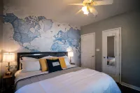 The Landing is a Cheerful 3 bedroom 2 bath home!