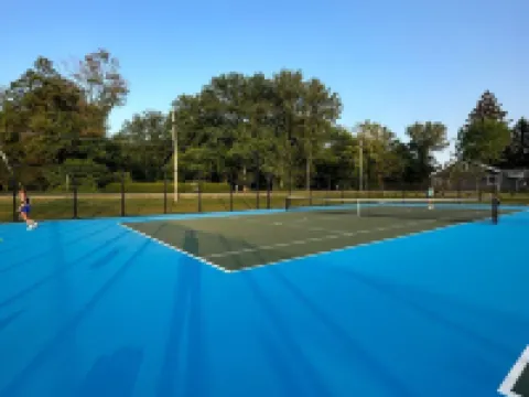 Charming Cottage w/ HOT TUB - 5 Min from LAKE MICHIGAN! Hotels in Lake Charter Township