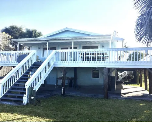 3Bd 3ba Island Oasis                 Beach Front with a Dock-Perfect Event Space プラシーダのホテル