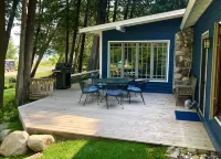 Bluewater Cottage on Lake Michigan !! Hotels in Charlevoix County