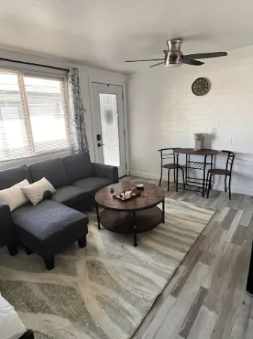 Cozy Studio Near Mill Ave./ASU