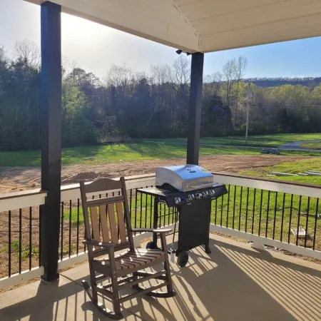Cozy Country Retreat with Patio and BBQ