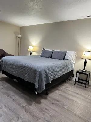 Newly Finished 3bed 2 bath (Basement Apartment) Hotels near Cedar City Utah Temple