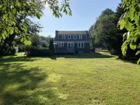 Cozy Cape near Chatham Center - 3 tähden