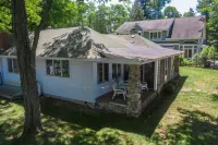 Sandy Beach Cottage on Torch Lake, in Alden
