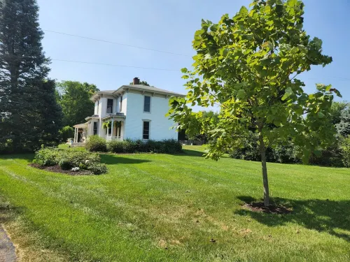 "The Love Shack" For Couples - Private Hot Tub, Meals, Pampering, Pet Sitting! Hotels in Casco Township