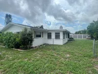 Venice Florida near beach and downtown Hotels in Venice Gardens