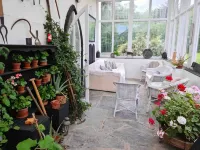 A Spacious Family and Pet Friendly House with Large Garden and Free Parking 카마던 도서관 주변 호텔
