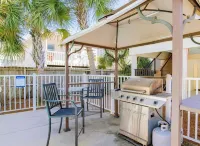 Premier Coastal Home - All Beach Equipment Provided! Pets stay FREE