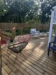 House with swimming pool 2 minutes from Lougratte lake, ideal for families.