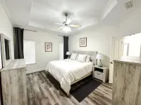 The Happy Hideaway - Gameday Haven