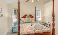 3 bedroom 2.5 bathroom home in Port Royal! - Close to all bases