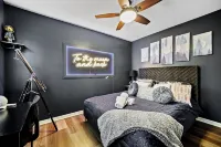 Close to Drake/Downtown - Filled With Amenities, Pet Friendly, Hot Tub, Theater!