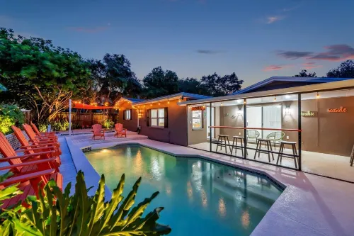 2,100sqf Villa  · KING Beds  · Heated Pool · Game Room · GYM · Beach 2miles