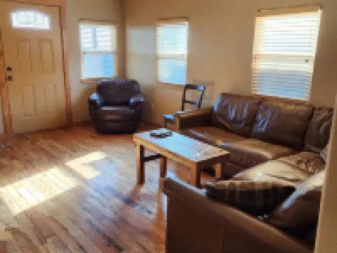 Escape to Nature: Charming 3-Bedroom Cabin near Trinity Lake Hotels in Trinity County
