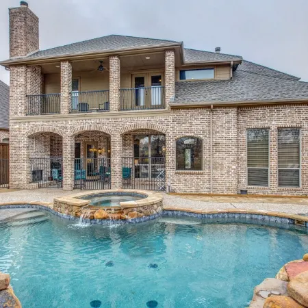 Family Resort with Pool, Spa, Theater, Game Room on Golf Course!