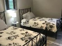 Tenkiller Bluff House Hotels in Cherokee County