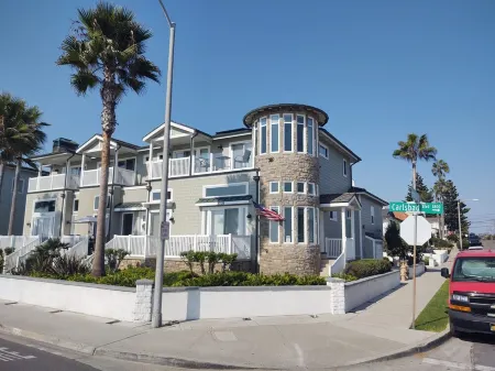 On the Beach!  4 Bed 3 Bath 2300sq ft CarlsbadBeachCondo.Com