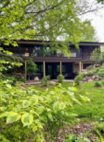 Hot Tub with a View, Private Modern Garden Level Apartment, Conservancy Access