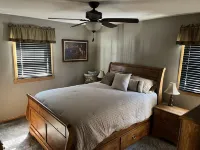 Up North, Outdoor Enthusiast’s Paradise! Hotels in Edgewater