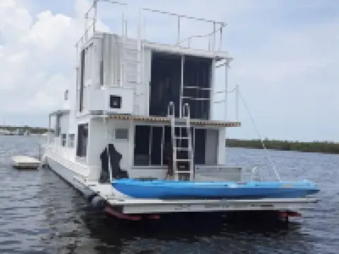 Island Sanctuary Islamorada โรงแรมในTavernier