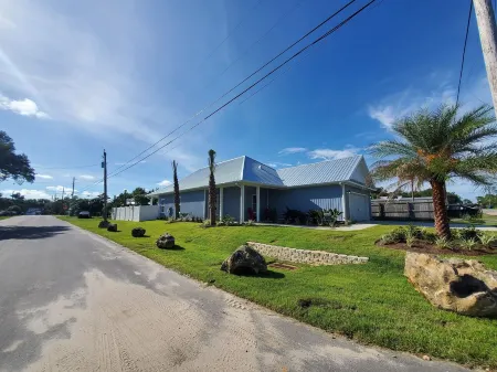 Coastal Elegance Villa & Pool  Sleeps 18