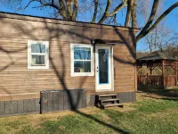 Tiny Home at Camp Mahanaim - New Paris, OH   -  Private Lake Hotele w: Preble County