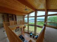 BREEZY & LUCKY'S: Lakeview Home & Cottage on 5 Acres! Close to Marina.