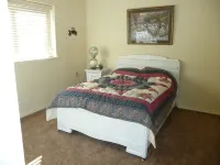 Large Family Friendly House on the Santiam River w/ Hobbit Door!