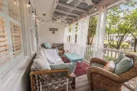 “Meet Me in Fairhope”-Walk to Bay and Beach in the Heart of Fairhope!