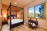 Axel's Place- Luxury Vacation Rental- Your Home Away from Home