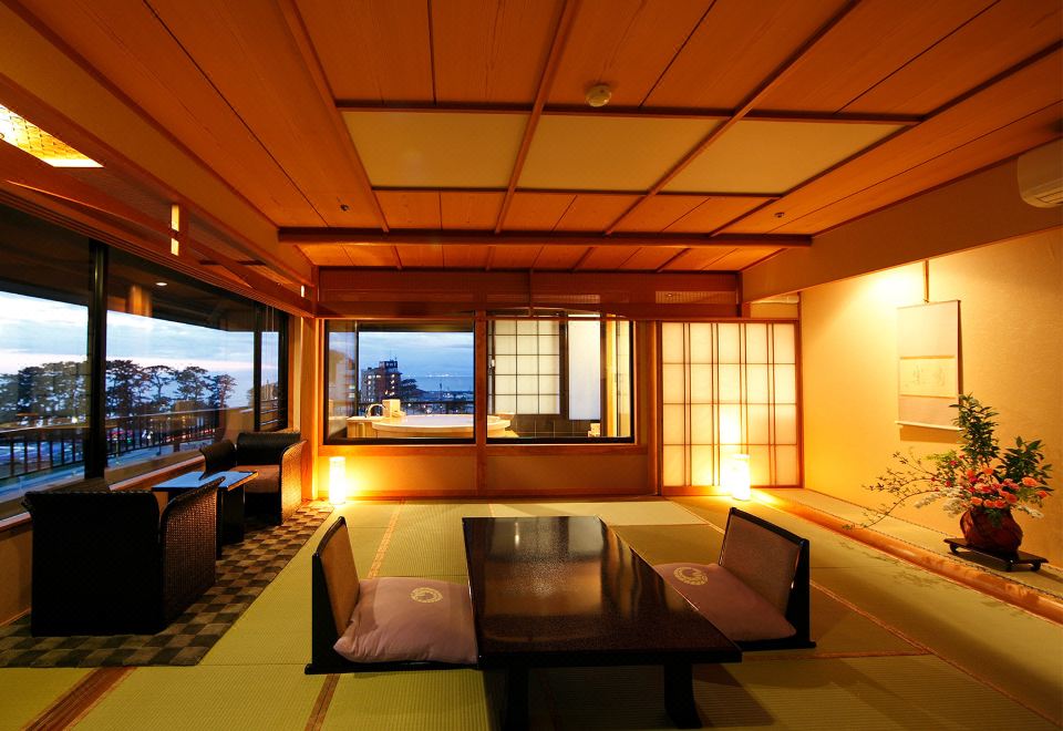 토이 후지야 호텔의 편안한 객실 모습