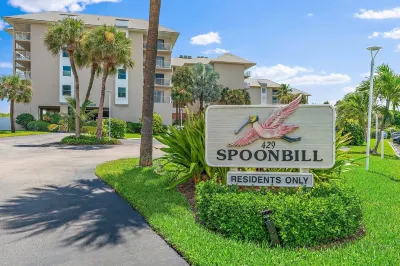 Oceanfront Penthouse with Amazing Views on S. Hutchinson Island/Stuart Hotels near Cove Road Park