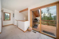 Winter Park Mountain Home/Near Bus Stop/Sleeps 7!!