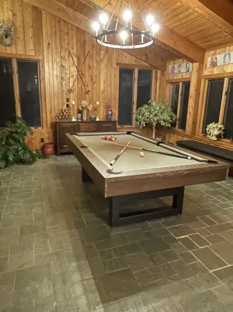 Private 3Bd3.5Ba w/ Lake View, Pool, Hot Tub, Fast Wi-Fi 🐶