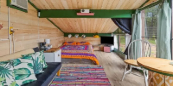 Pet-friendly and Cozy "The Shed" with Garden Views + Hot Tub near Missoula